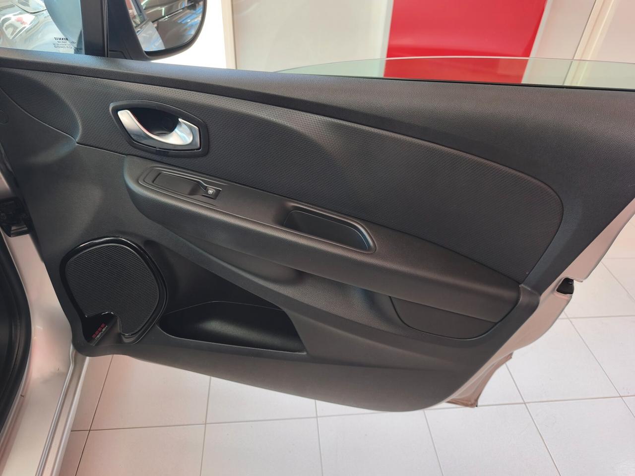 Renault Clio dCi 8V 75CV Start&Stop 5 porte Energy Zen