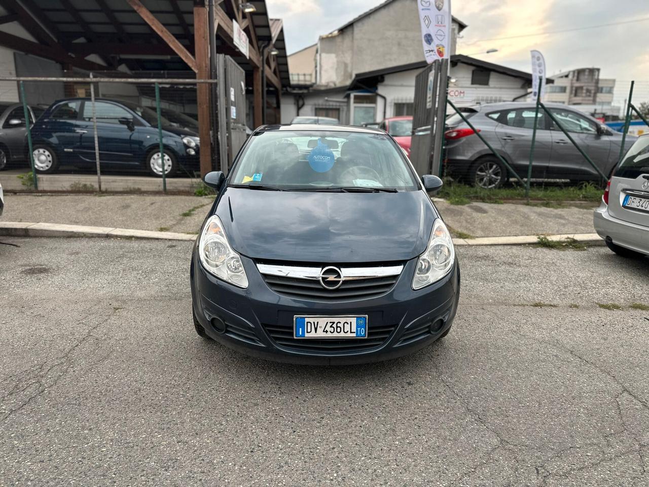 Opel Corsa 1.2 5 porte Cosmo