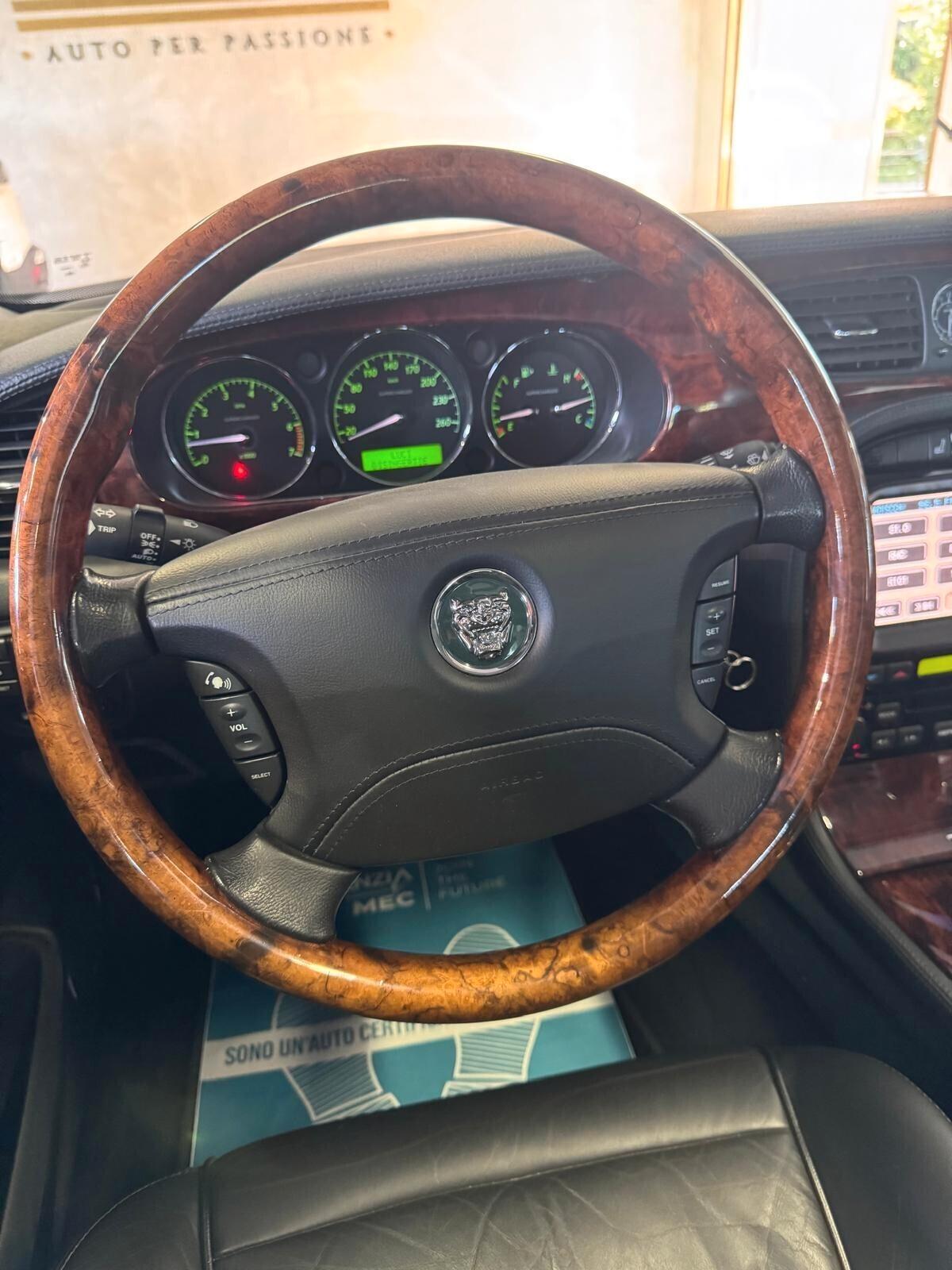 Jaguar XJR Iscritta ASI+4.2 SuperCharged+Tetto+TV+Alpiine