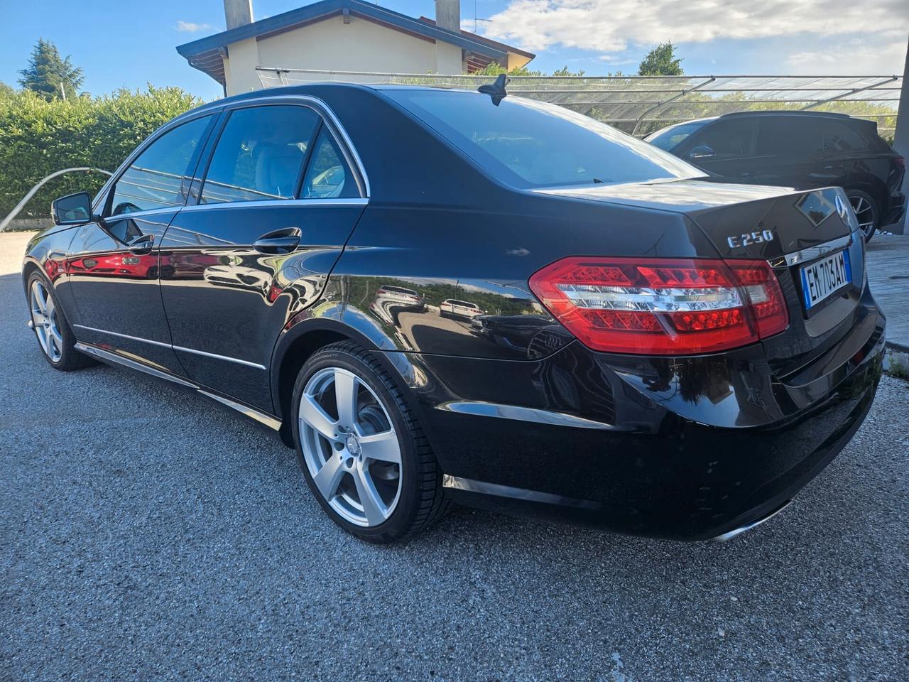 Mercedes-benz E 250 CDI BlueEFFICIENCY Avantgarde