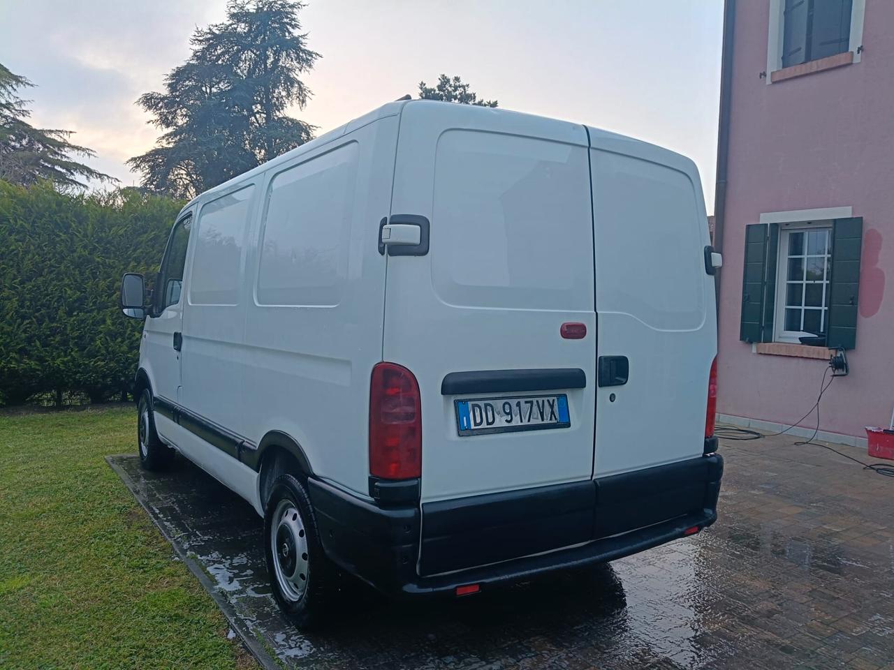 NISSAN INTERSTAR 2.5 CDI - 2006