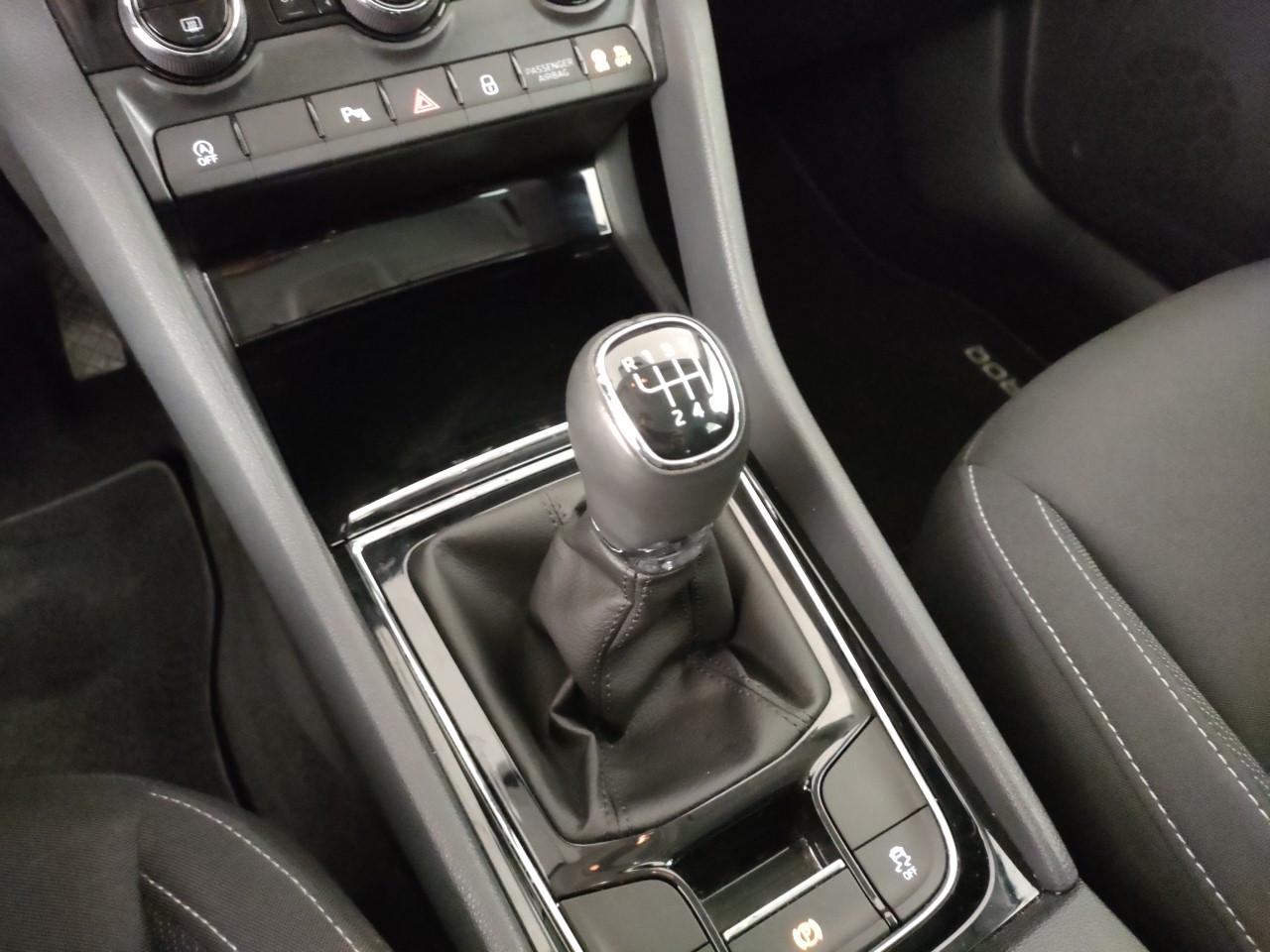 SKODA Karoq 1.0 tsi Executive 115cv