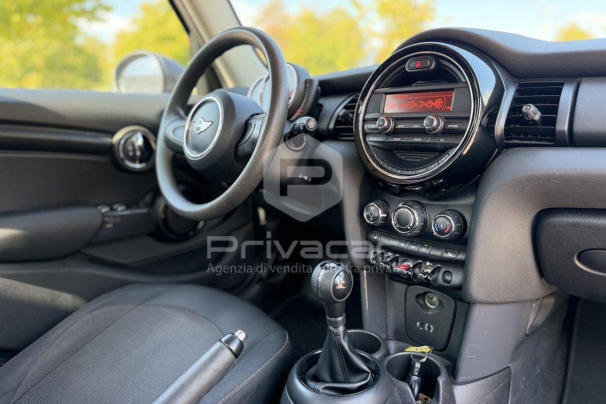 MINI Mini 1.5 Cooper D 5 porte