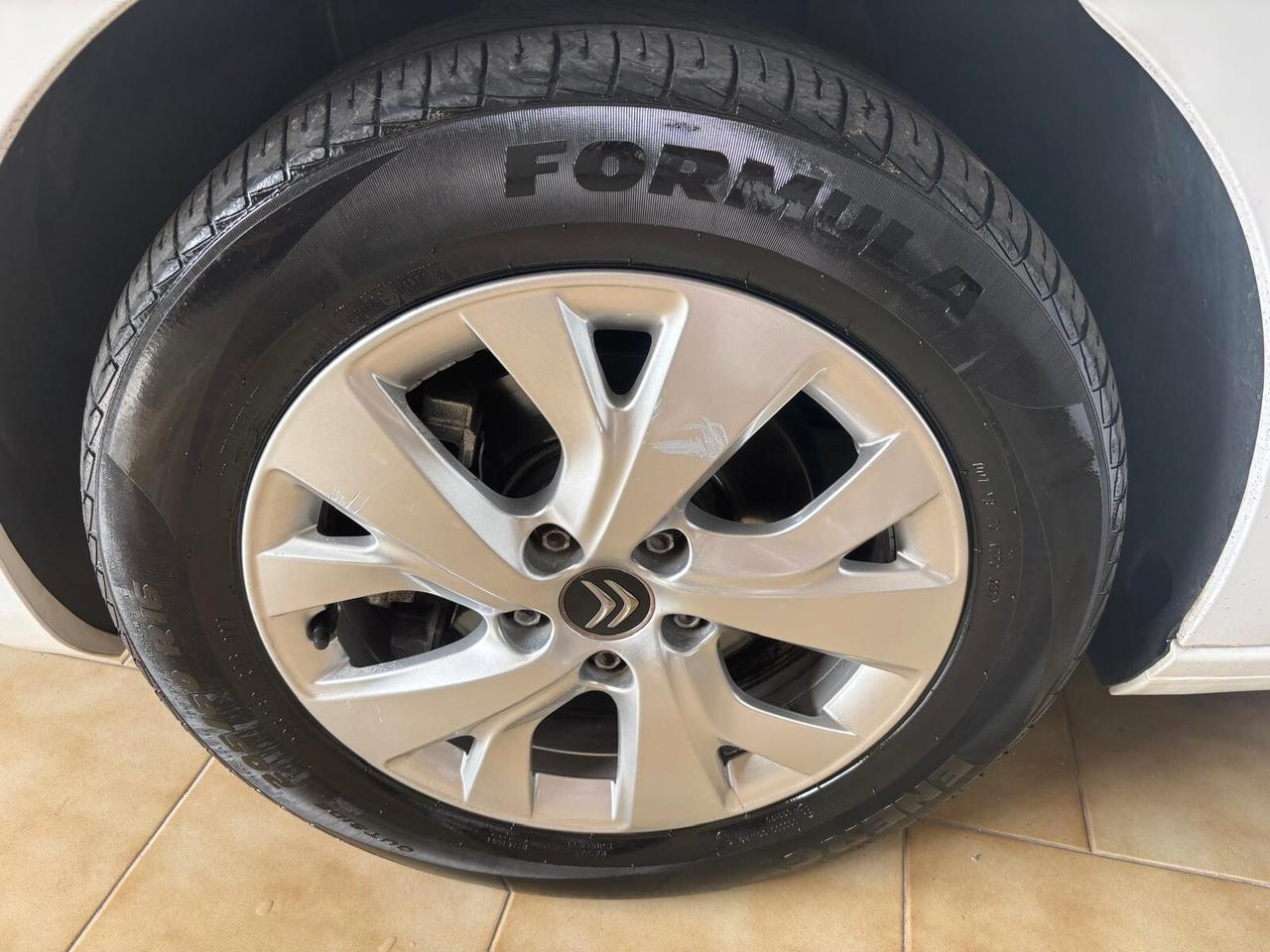 CITROEN C4 PICASSO ANNO 2018 DS 1.6 ADATTA NEOPATENTATI KM 144 mila