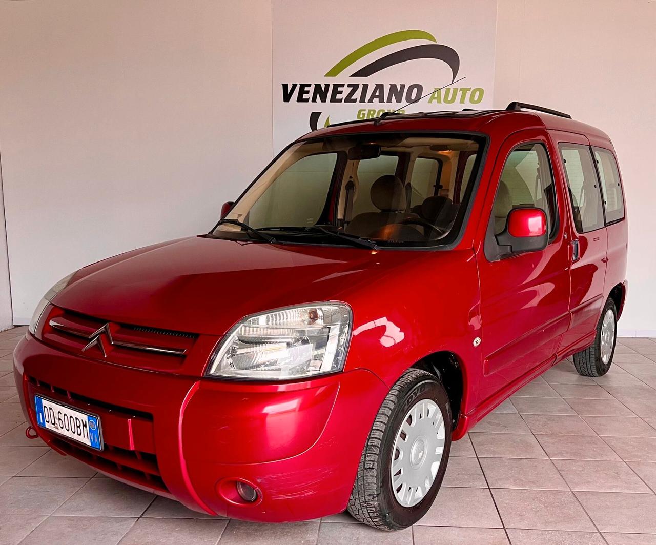 Citroen Berlingo 1.4 5p. Agatha Ruiz de la Prada