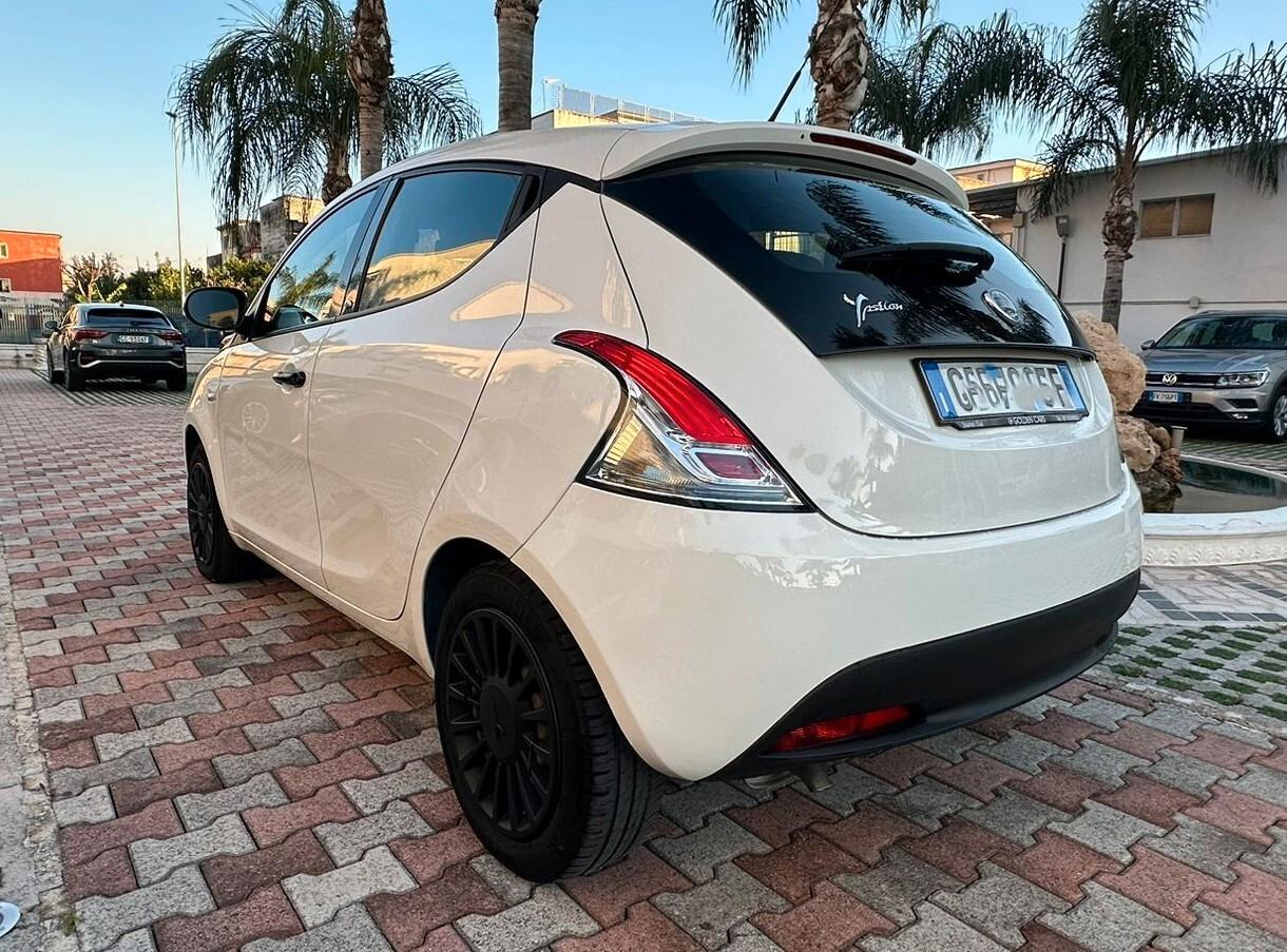 Lancia Ypsilon 1.2 GPL 69CV Elefantino Blu S&S Uff Italy USB