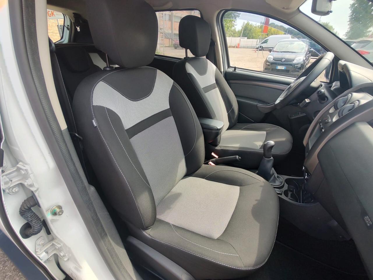Dacia Duster 1.6 115CV Start&Stop 4x2 Lauréate, , OK NEOPATENTATI, GARANZIA L.12 MESI