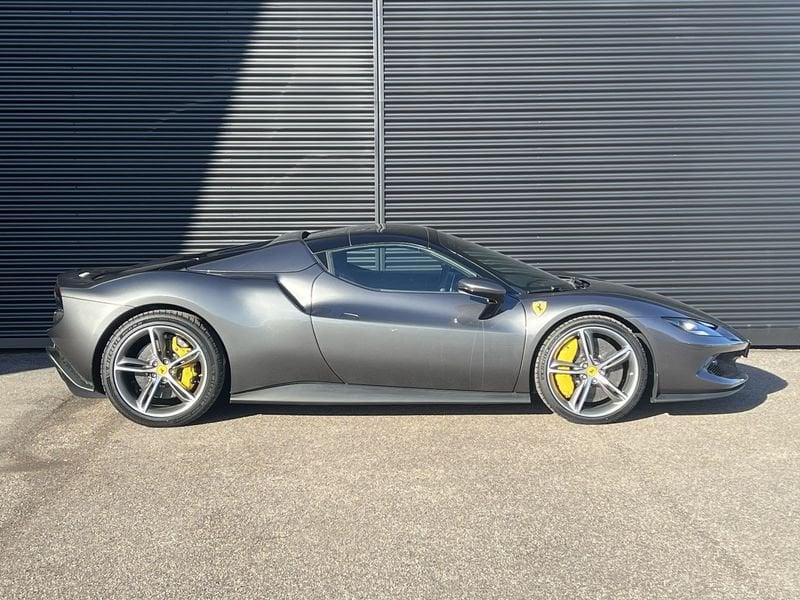 Ferrari 296 GTS GTS 830 CV