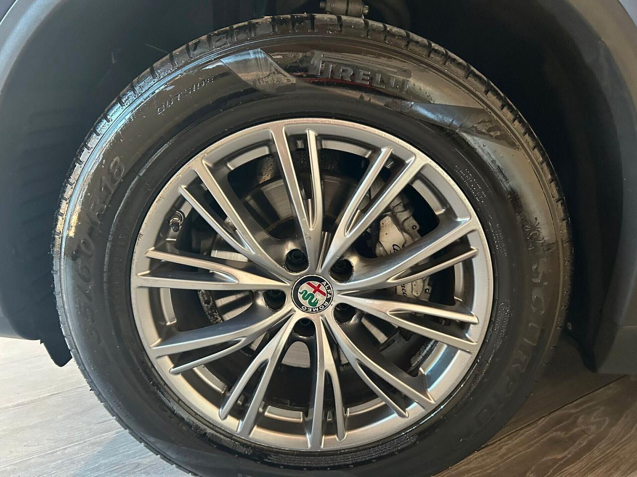 Alfa Romeo Stelvio 2.2 Turbodiesel 210 CV AT8 Q4 Business