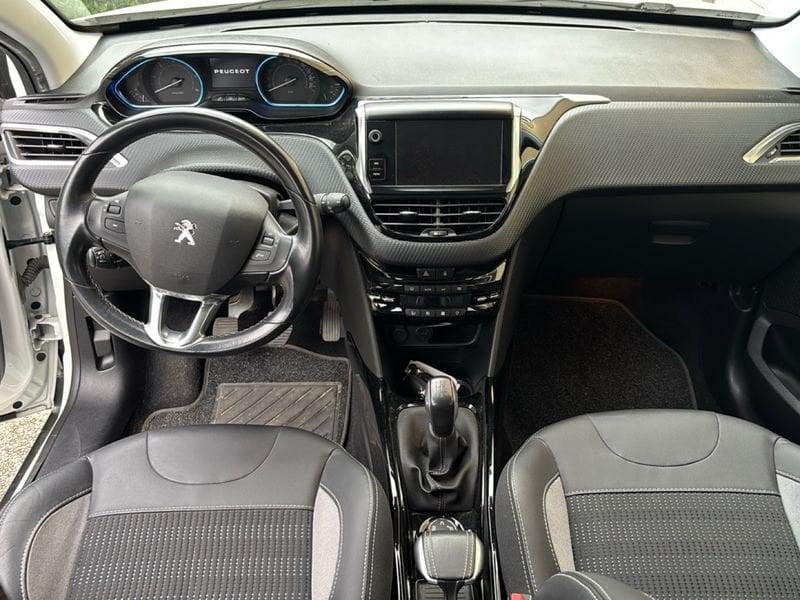 Peugeot 2008 BlueHDi 100cv Allure