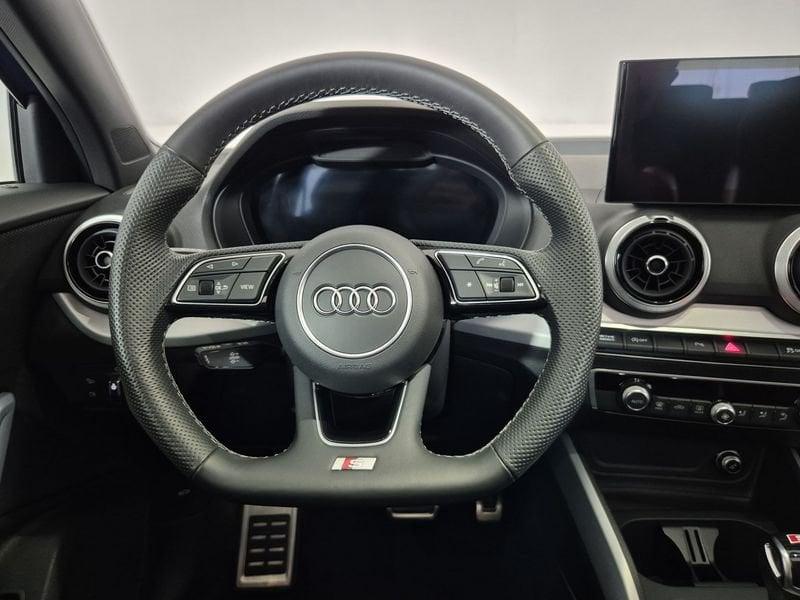 Audi Q2 I 2021 40 2.0 tfsi Business Advanced quattro s-tronic