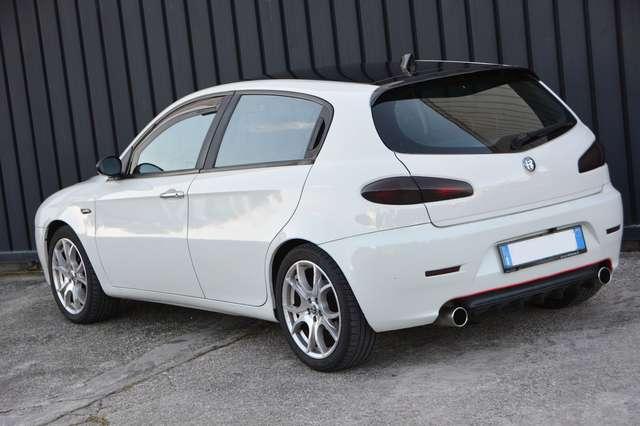 Alfa Romeo 147 5p 1.6 ts 16v Distinctive 105cv G.P.L.