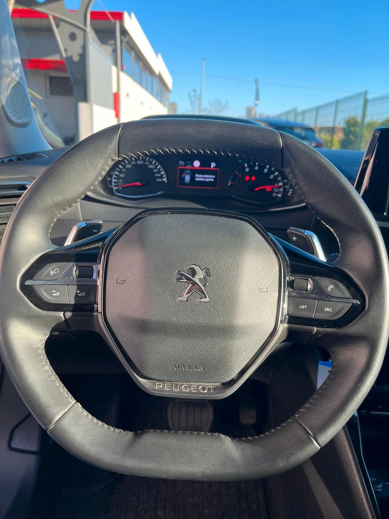 Peugeot 2008 BlueHDi 130 S&S EAT8 GT Pack