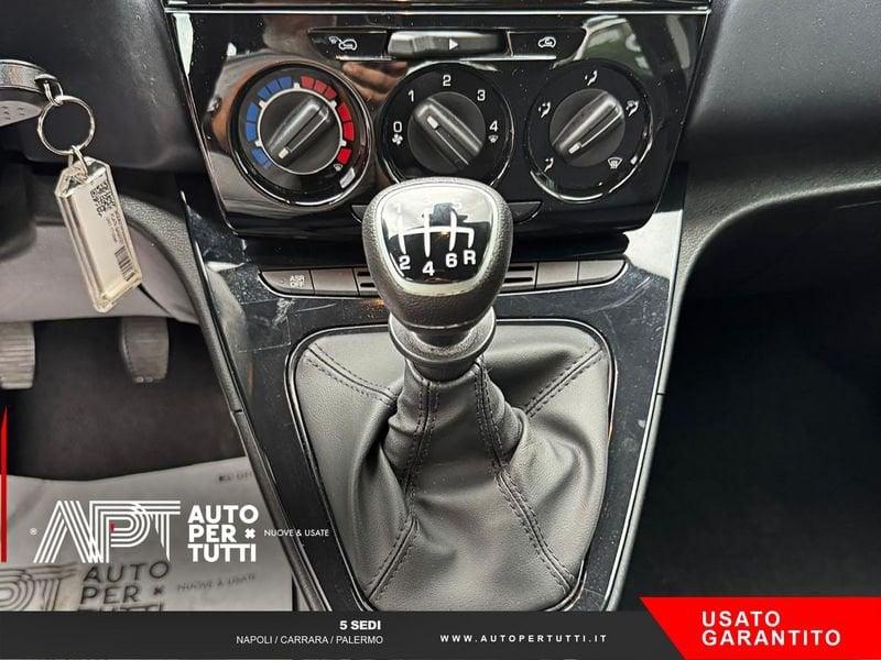 Lancia Ypsilon Ypsilon 1.0 firefly hybrid Platino s&s 70cv