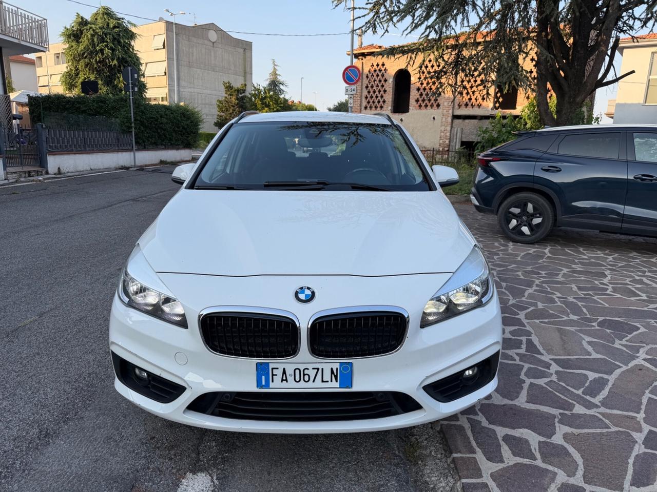 Bmw 218 218d Advantage