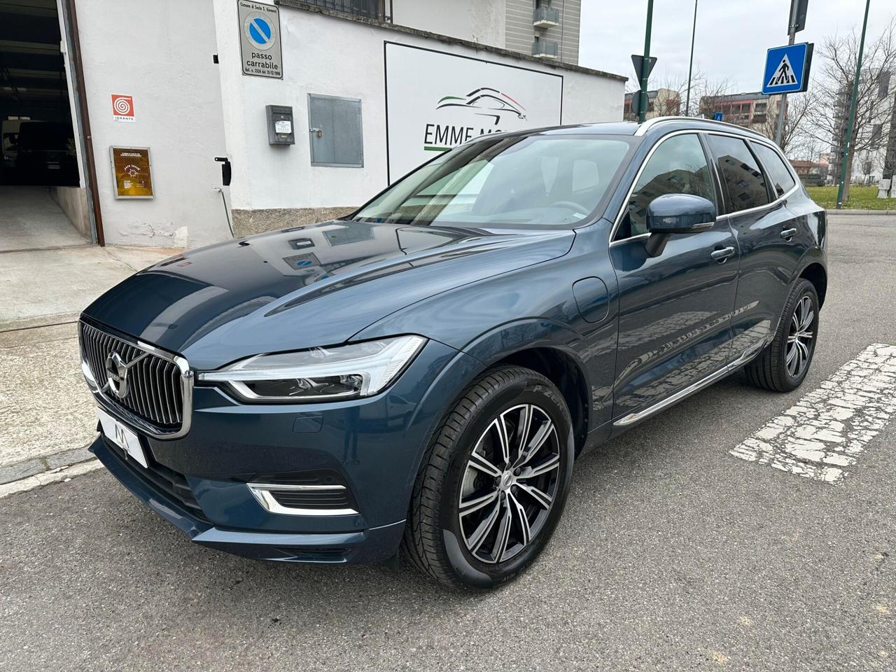 Volvo XC60 2.0 T8 Inscription awd 303cv - AUT/NAV/TETTO/CAMERA