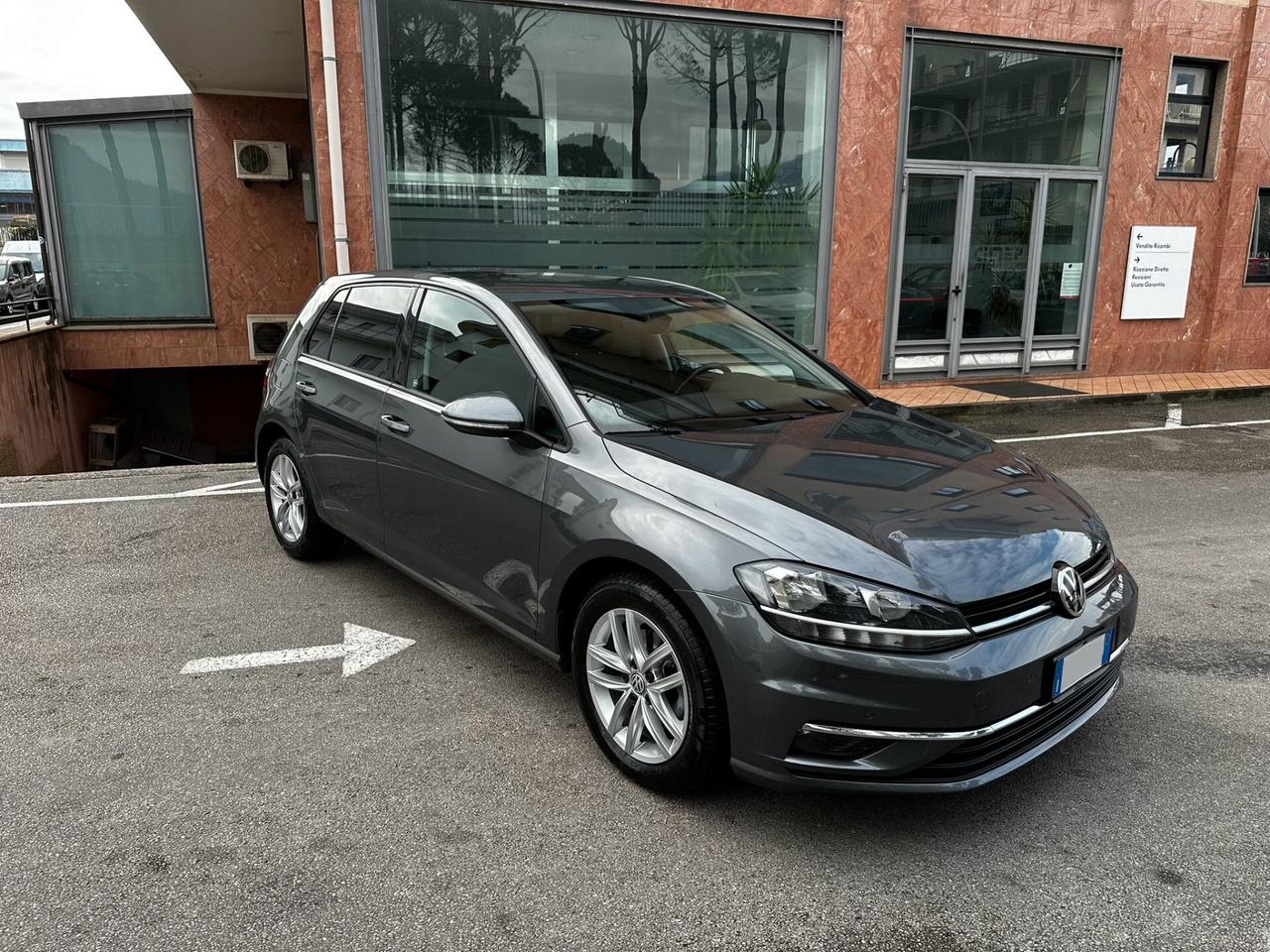 Volkswagen Golf 1.6 TDI 115CV DSG 5p. Business BlueMotion Technology