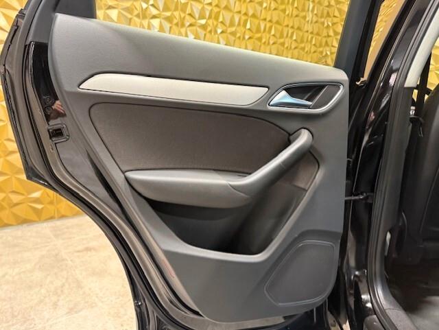 Audi Q3 2.0 tdi quattro 140cv