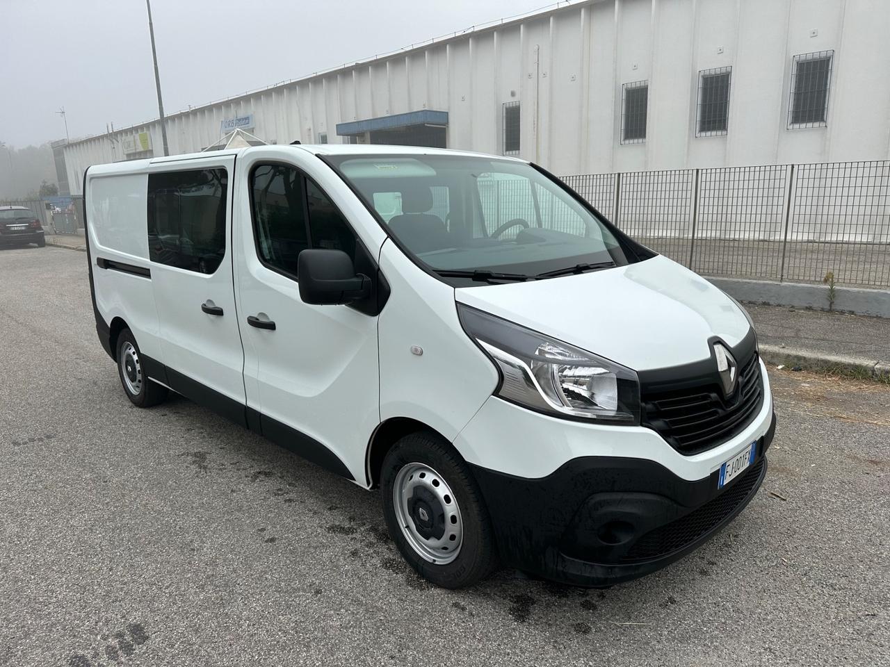 Renault Trafic 1.6 dCi 125CV 6 posti Permuta