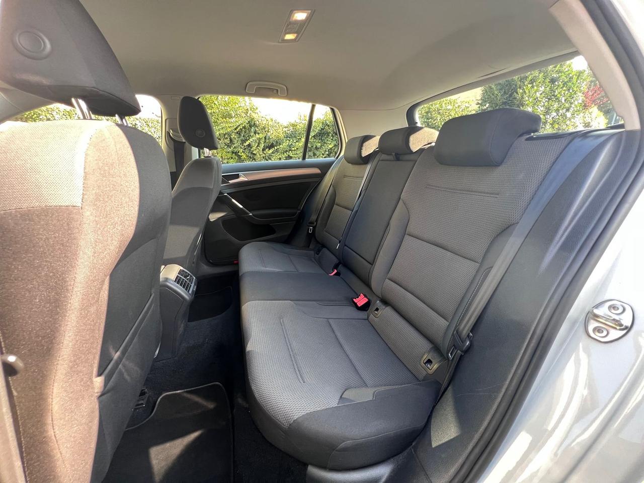 Volkswagen Golf 1.6 TDI BlueMotion Comfortli #7769