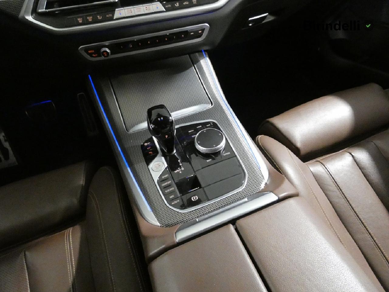 BMW X5 (G05/F95) - X5 xDrive40d 48V Msport
