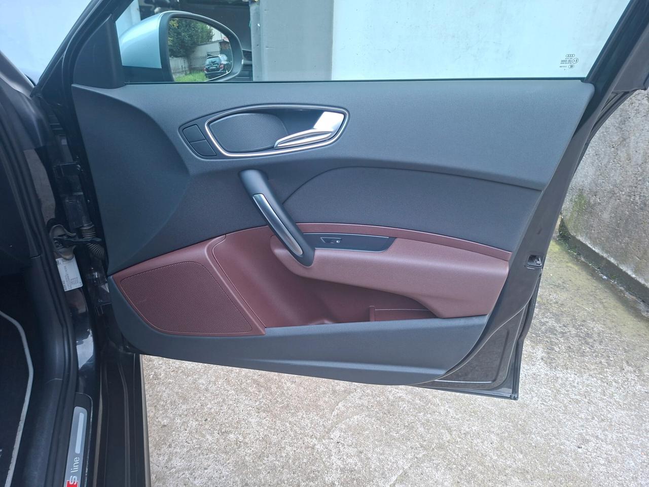 Audi A1 2.0 TDI 143 cv S-LINE *EXCLUSIVE*