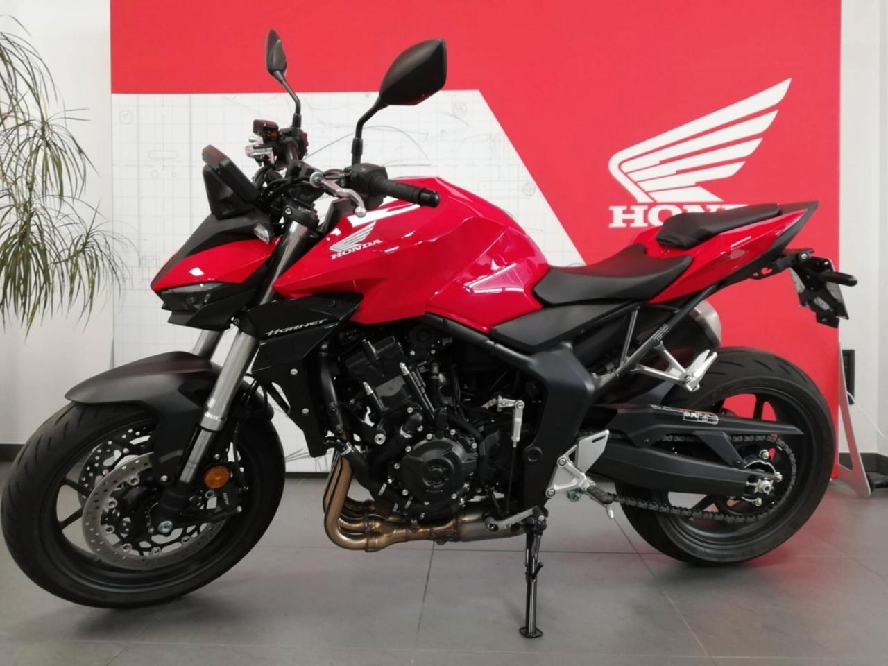 Honda CB 1000 HORNET- 2025 - 1903 KM