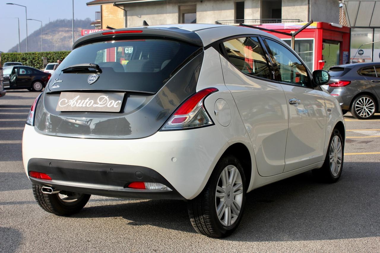Lancia Ypsilon 1.2 69 CV 5 porte Gold SENSORI APP. TAGLIANDATA