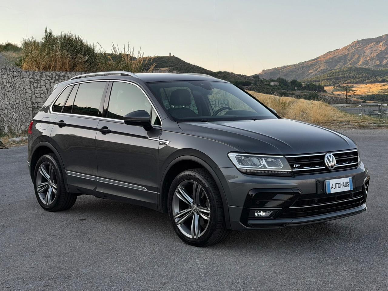 Volkswagen Tiguan 2.0 TDI 150cv DSG 4MOTION R-Line