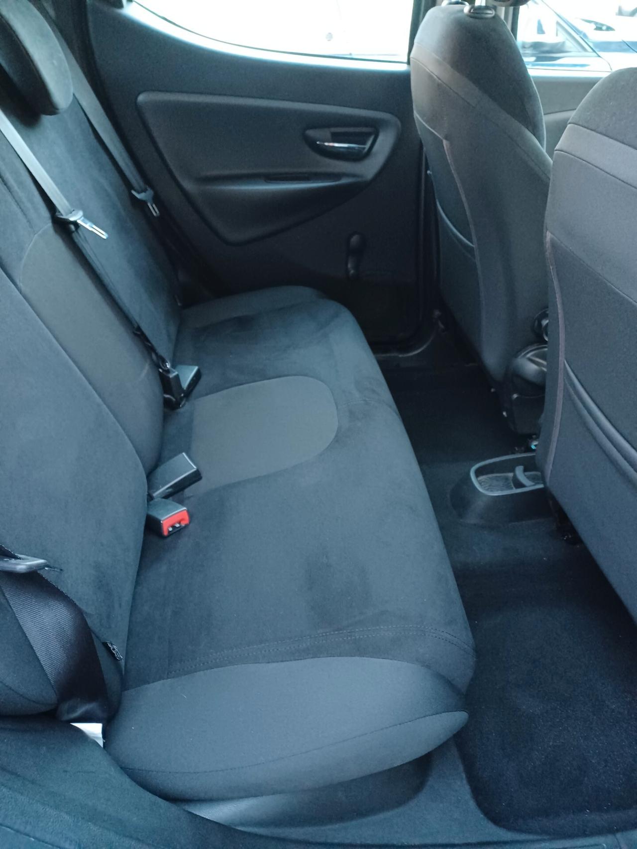 Lancia Ypsilon 1.2 GPL ECOCHIC UNICO PROPRIETARIO