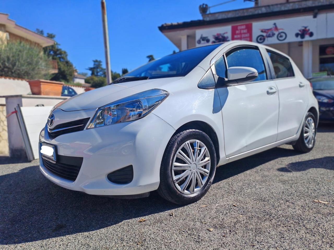 Toyota Yaris 1.0 5 porte Active