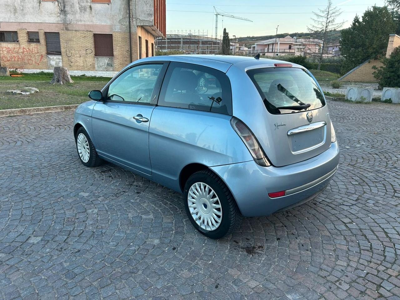 Lancia Ypsilon 1.3 MJT 75 CV Oro Targa DR379HT