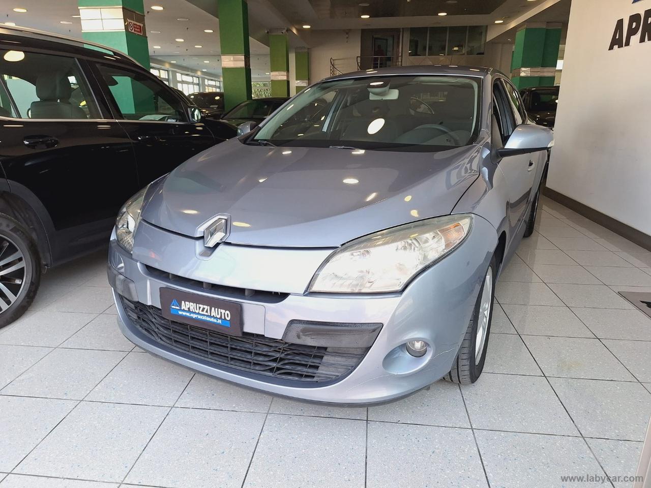 RENAULT Mégane 1.5 dCi 110 CV Dynamique