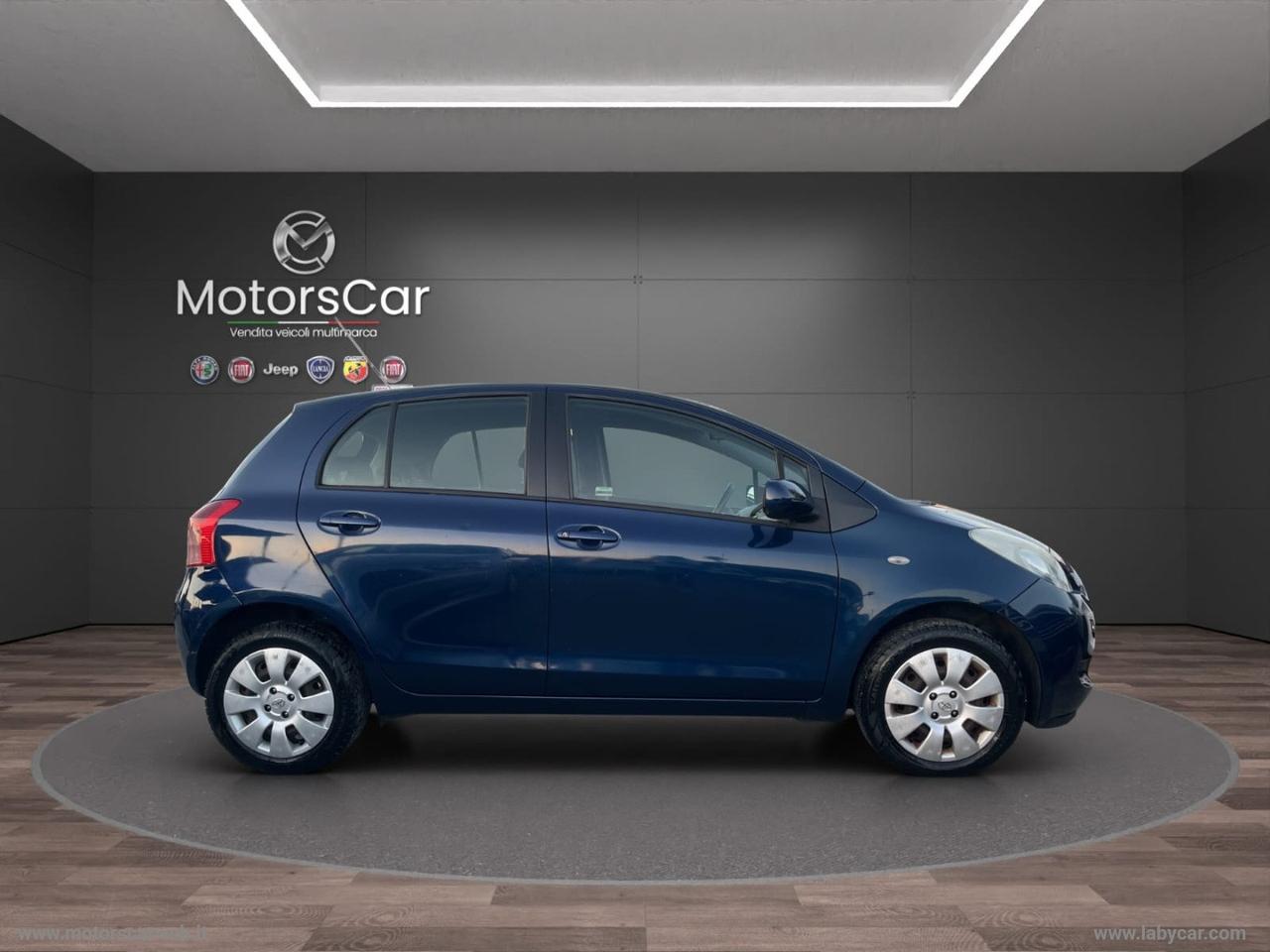 TOYOTA Yaris 1.0 5p.