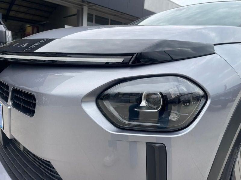 Lancia Ypsilon Ibrida Ibrida 100cv Ypsilon e-DCT extrascomnto 1000 € in caso di finanziamento