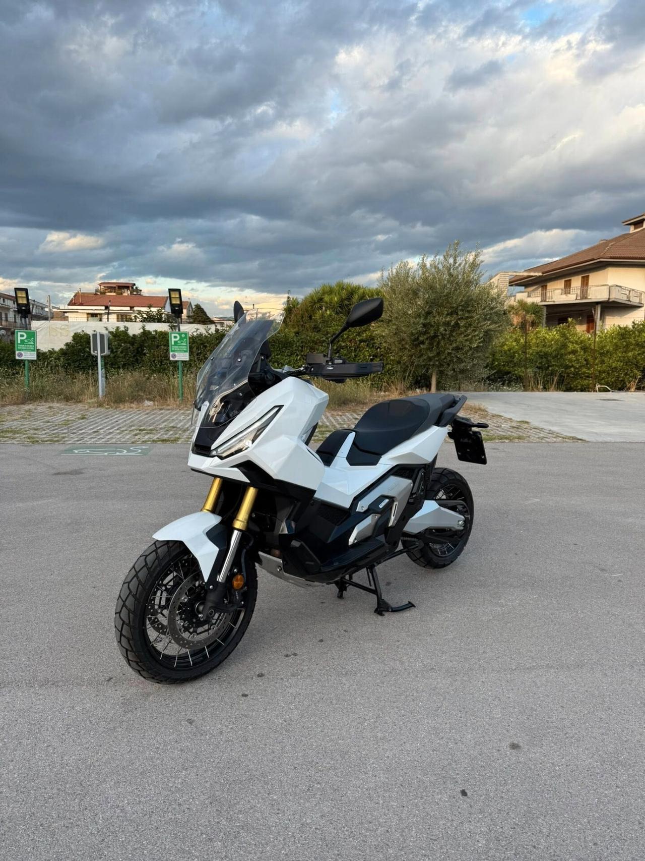 Honda X-ADV 750