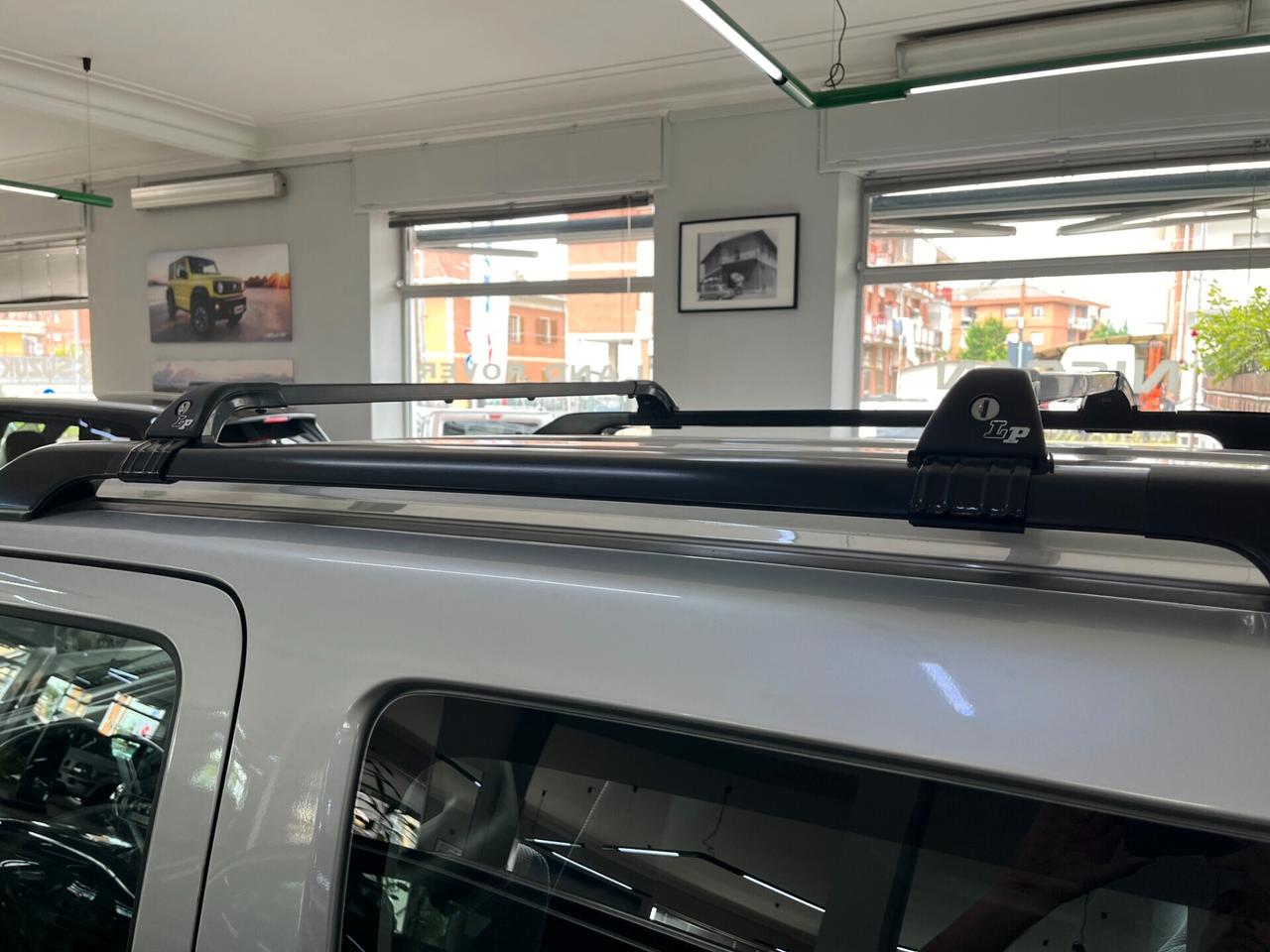 Suzuki Jimny 1.3 4WD JLX Special - 39.786 km