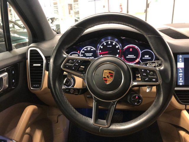 PORSCHE Cayenne 3.0 V6