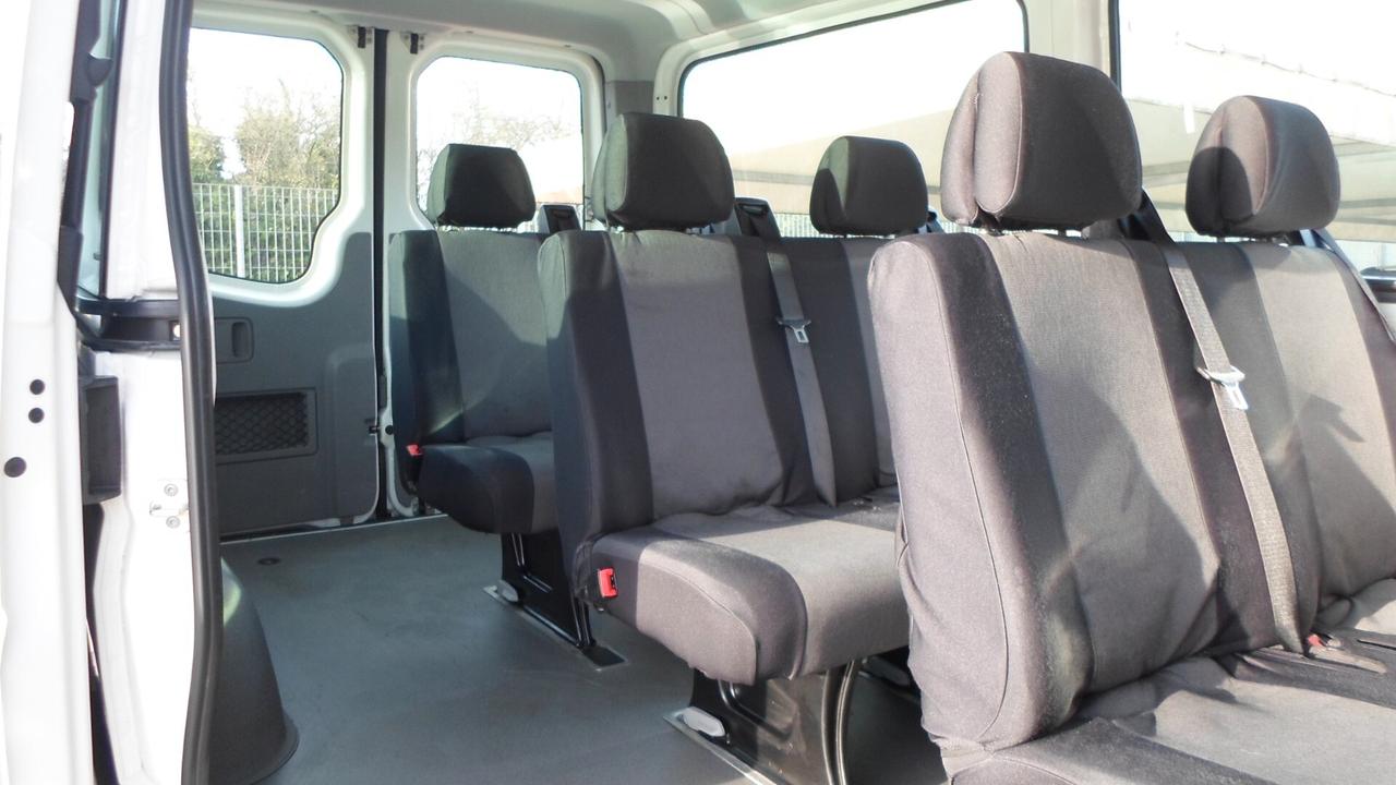 Volkswagen 9 Posti