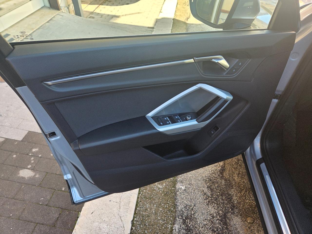 AUDI Q3 ANNO 2022 2.0 TDI 150 CV KM CERTIFICATI