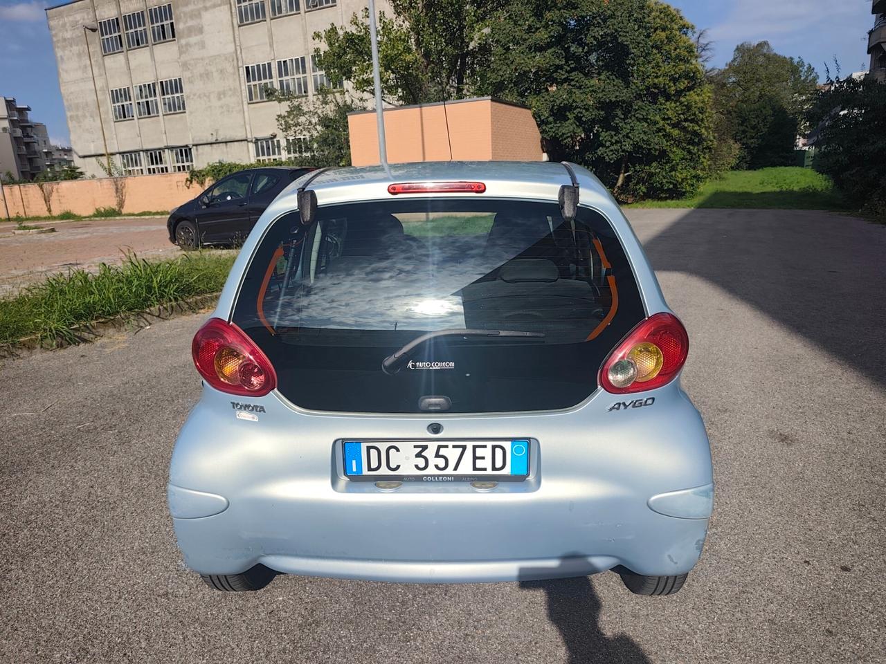 Toyota Aygo 1.0 Benz euro 4 5 porte Sol