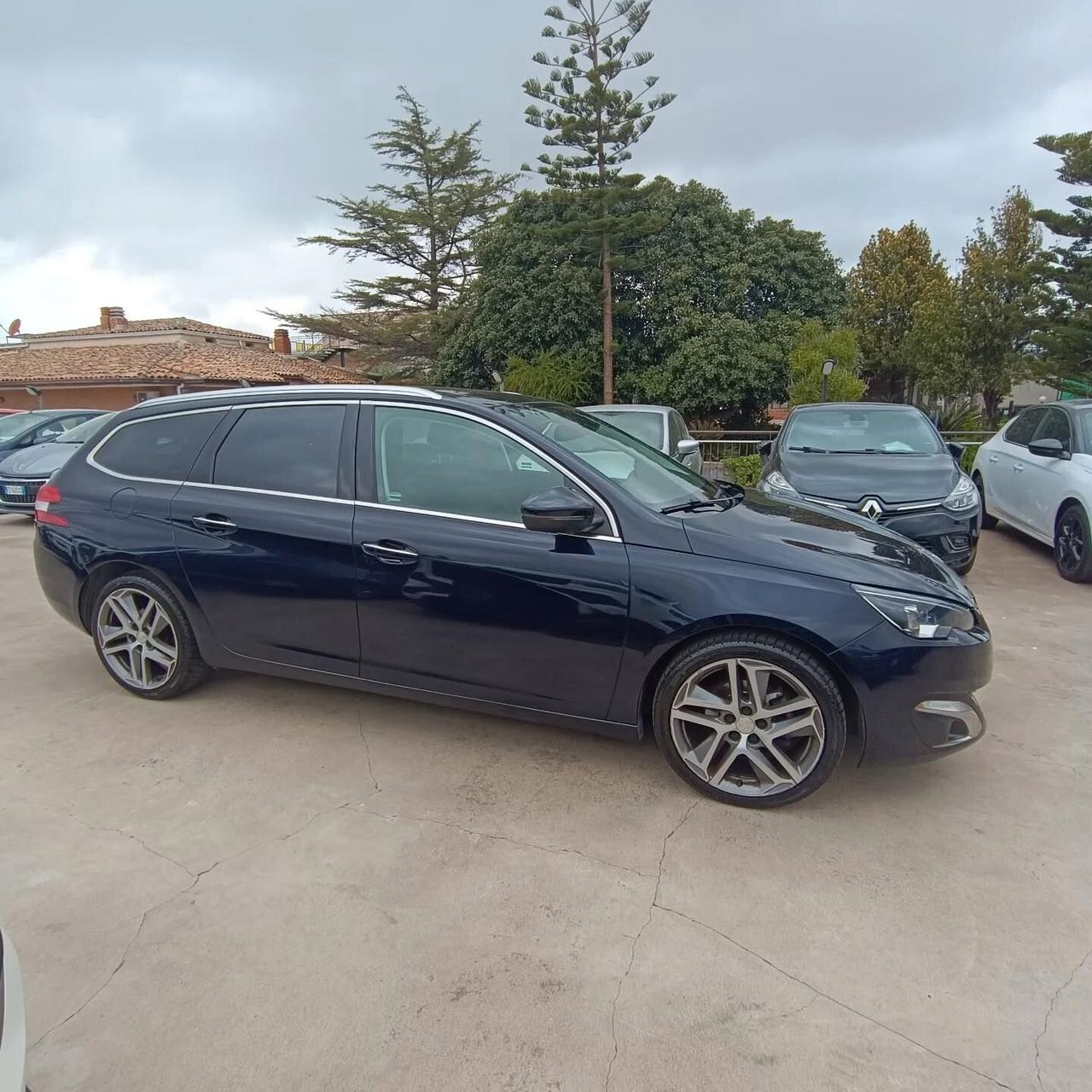 Peugeot 308 1.6 e-HDi 115 CV Stop&Start Allure