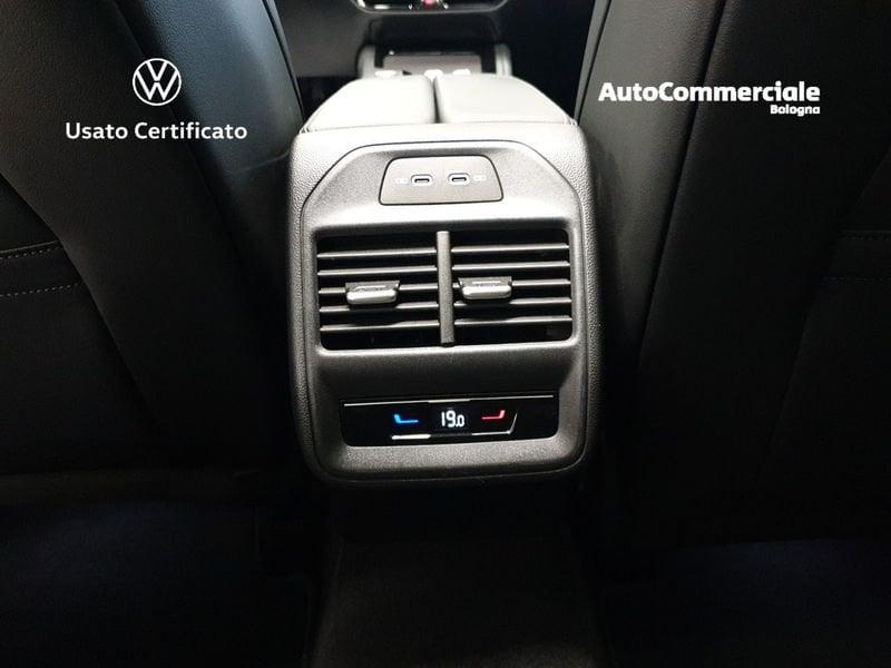 Volkswagen Passat Passat 1.5 eTSI 150CV ACT DSG R-Line Plus