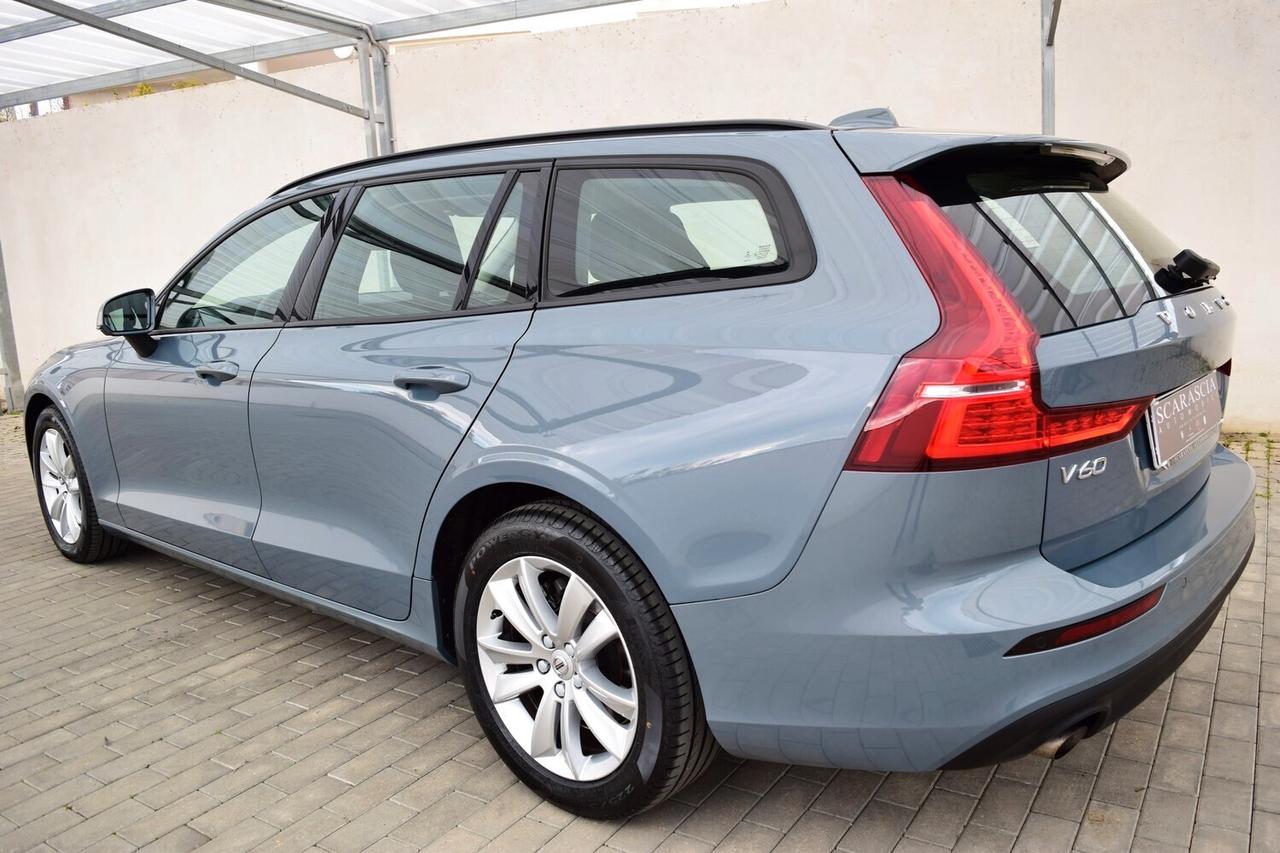 Volvo V60 2.0 B4 Mhev Geartronic 197 cv Momentum Business