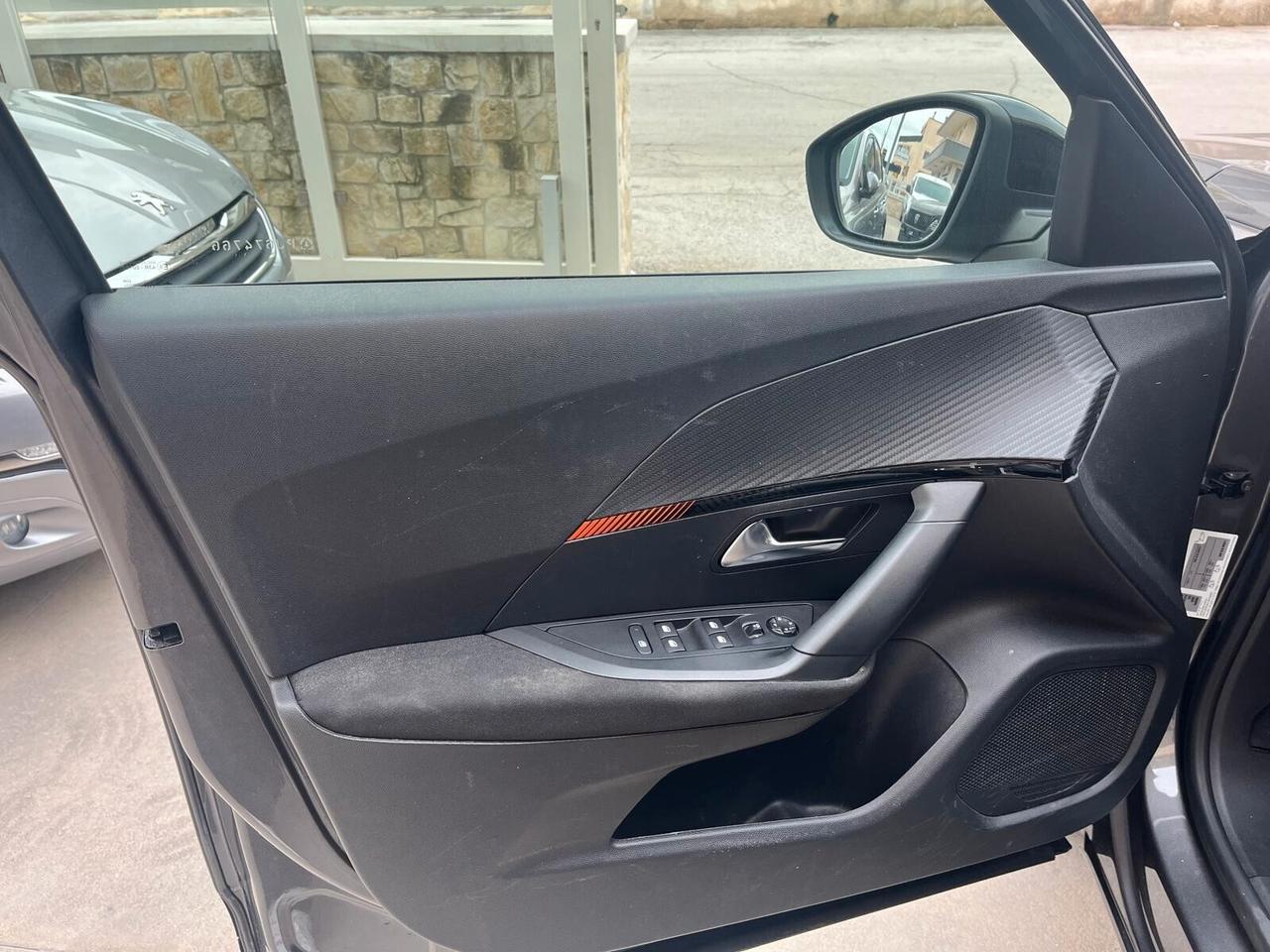 Peugeot 2008 PureTech 130 S&S Active Pack
