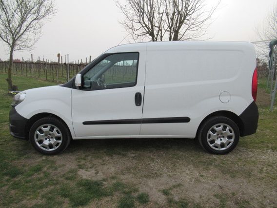 FIAT DOBLO' BENZINA/METANO Circolazione Libera