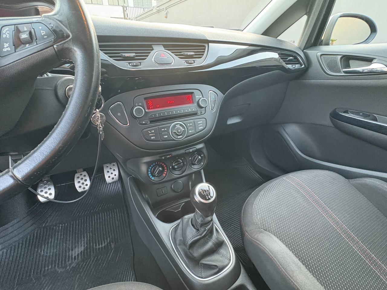 Opel Corsa 1.2 5 porte Black Edition GPL