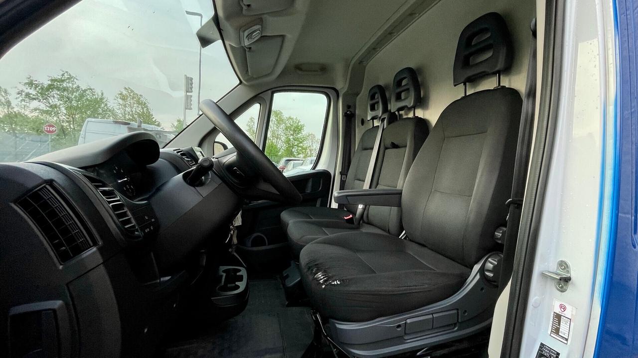 FIAT DUCATO 35 2.2 MJT PM-TM LAMIERATO 140CV - TELECAMERA POSTERIORE, PORTA SCORREVOLE, NEOPATENTATI