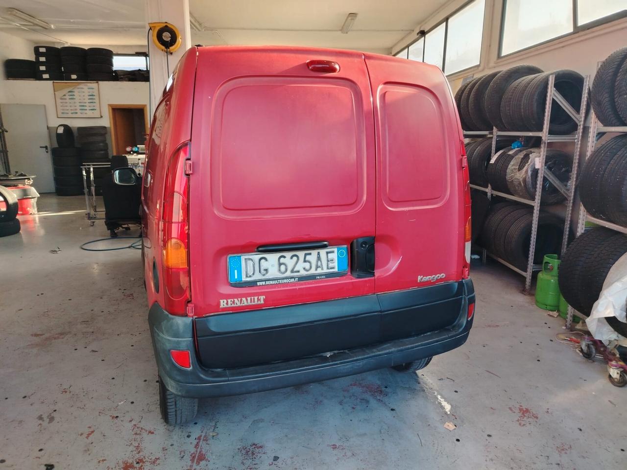 Renault kangoo 1500 82 cv