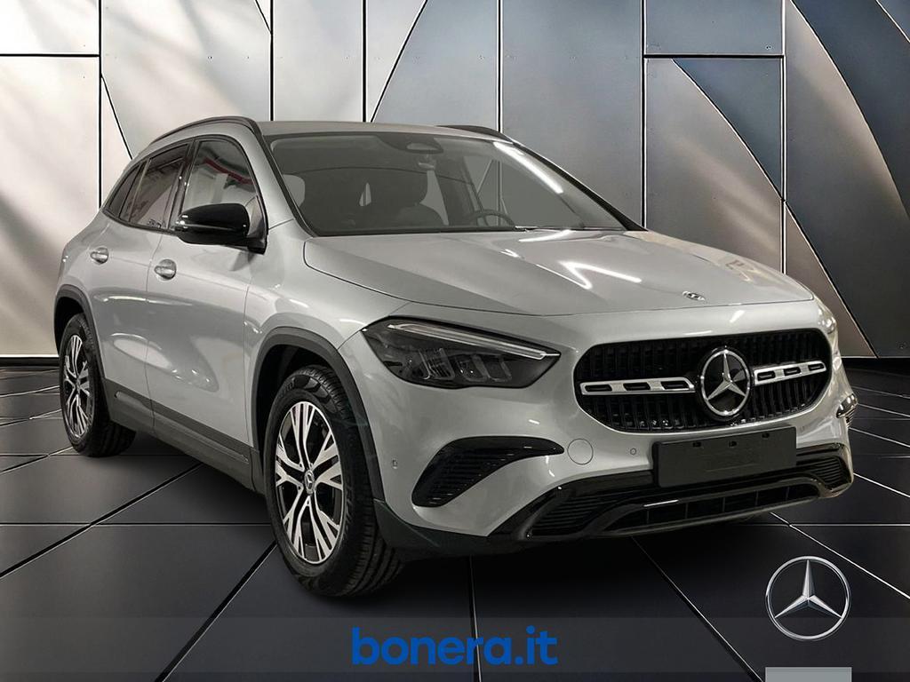 Mercedes GLA 200 200 D Progressive Advanced Plus 8G-DCT